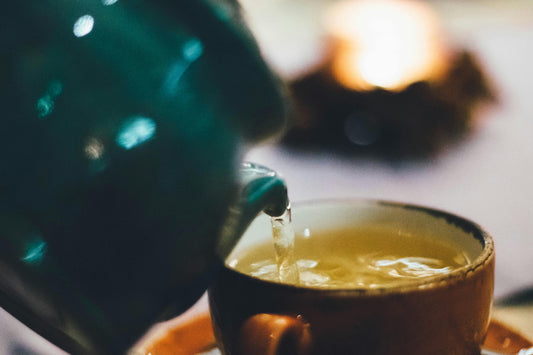 Comment bien infuser son thé vert ? Température, durée et astuces