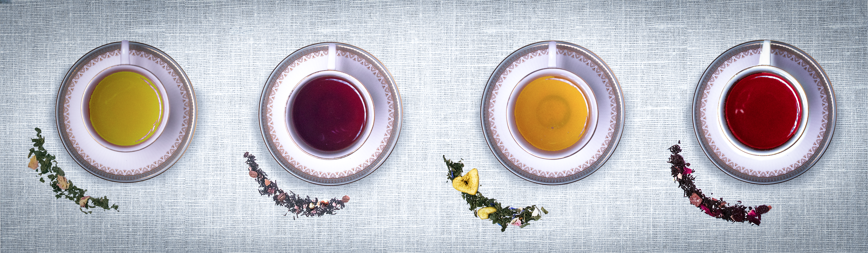Les quatre thés de la première gamme de thés aromatisés des Comptoirs Imaginaires - Les Comptoirs Imaginaires