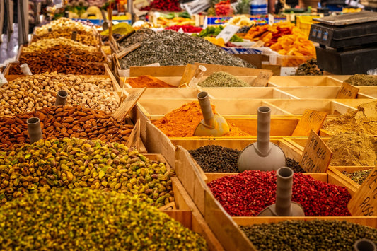 Marché aux épices et thés - Les Comptoirs Imaginaires